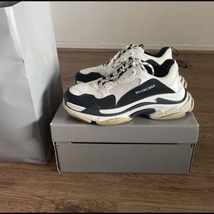 Like new Balenciaga. Size 12. Mint condition w/ box and receipt